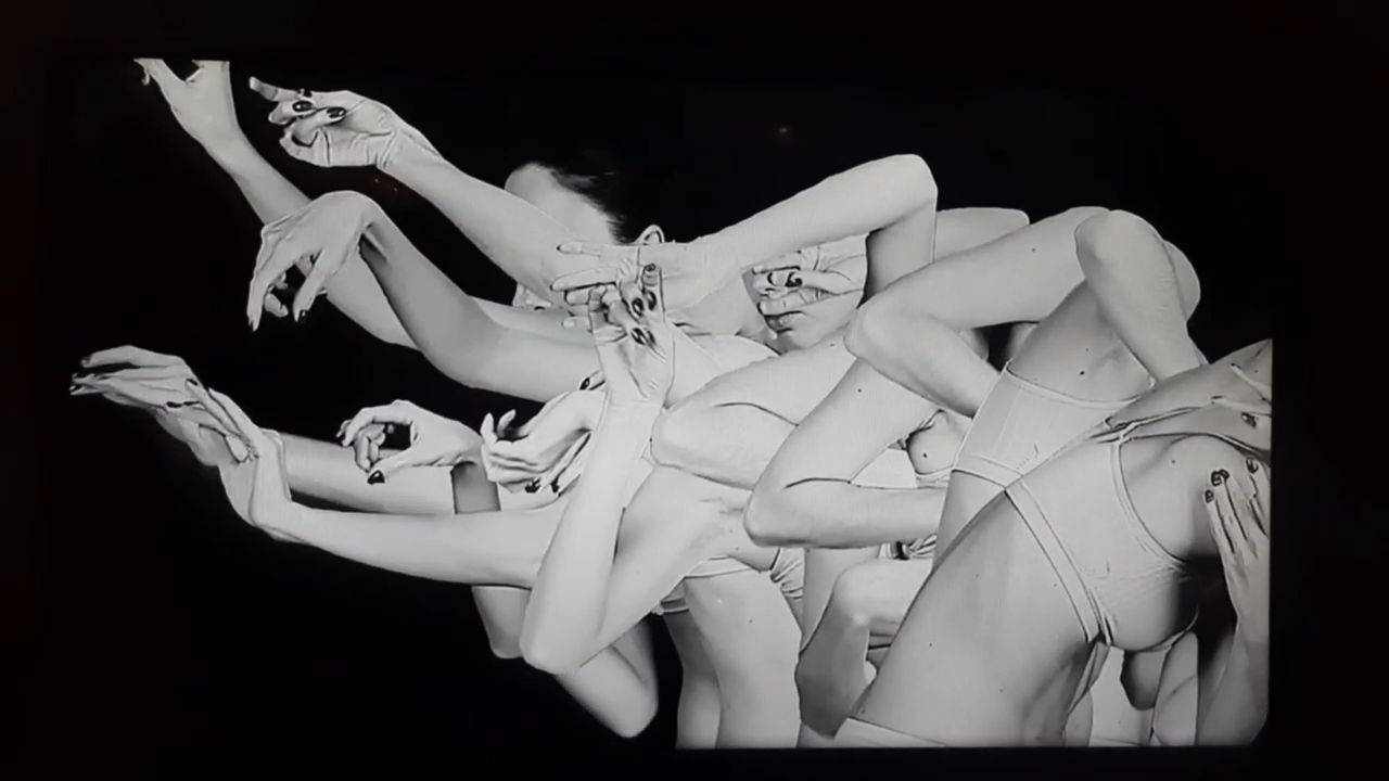 ТРАНСФОРМАЦИЯ ТЕЛЕСНОГО: КАК СОВРЕМЕННЫЕ ХУДОЖНИКИ ПОНИМАЮТ ТЕЛО ЧЕЛОВЕКА 